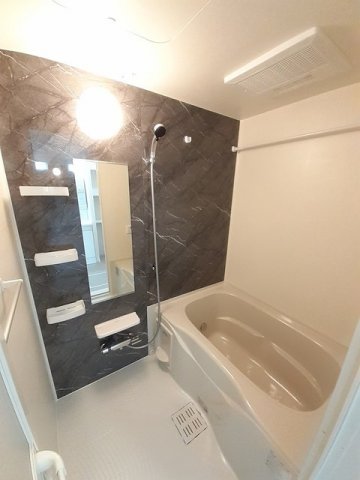 バス・シャワールーム　お風呂で日々の疲れを落としましょう