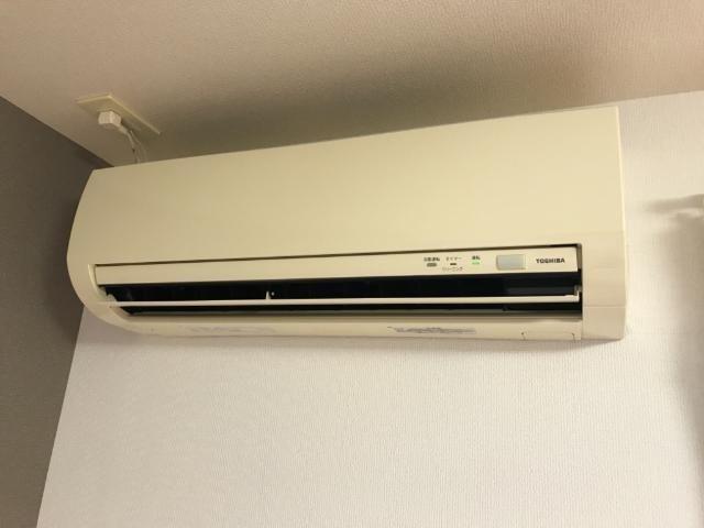 その他設備　リビングのエアコン（設備）