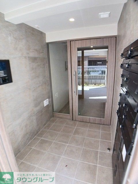 エントランス　エントランス