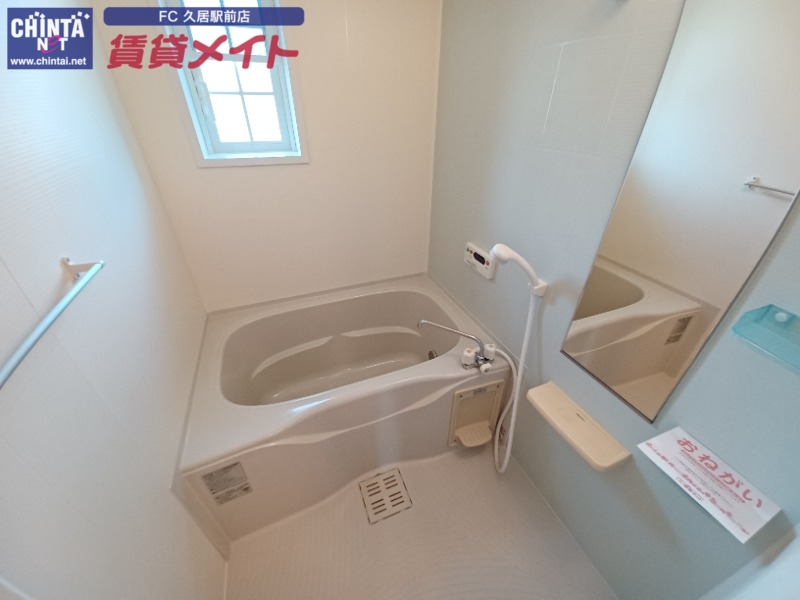 バス・シャワールーム　同型タイプの画像です