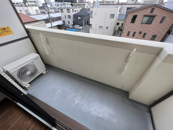 バルコニー　※別部屋の写真です