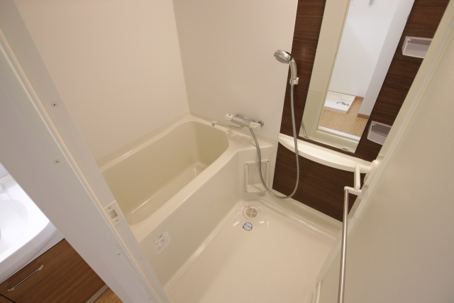 バス・シャワールーム　別室の参考写真です。※現況優先