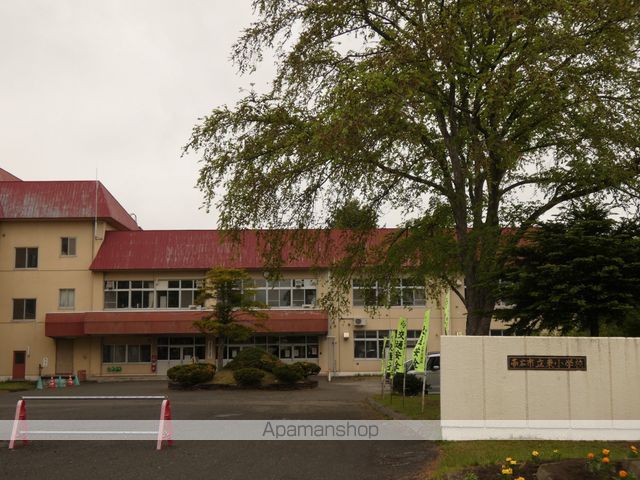小学校　東小学校（小学校）まで1170m