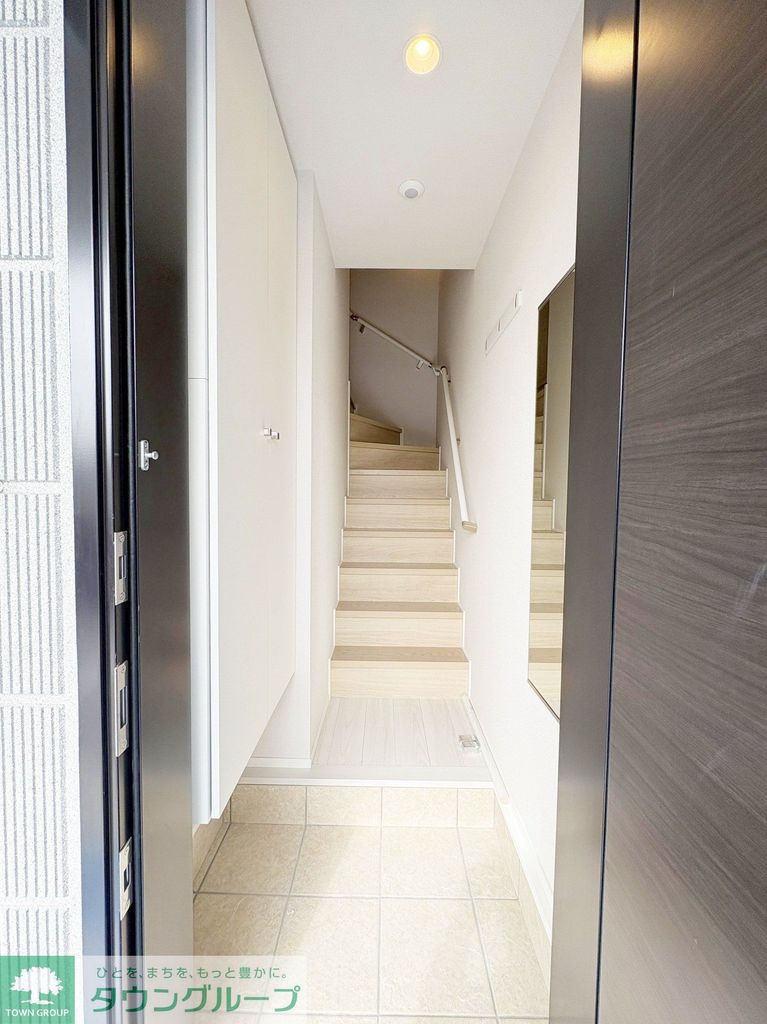 玄関　キッチン