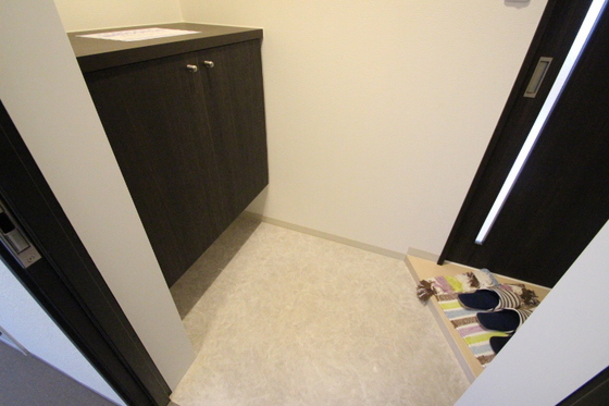 玄関　他号室のお写真です