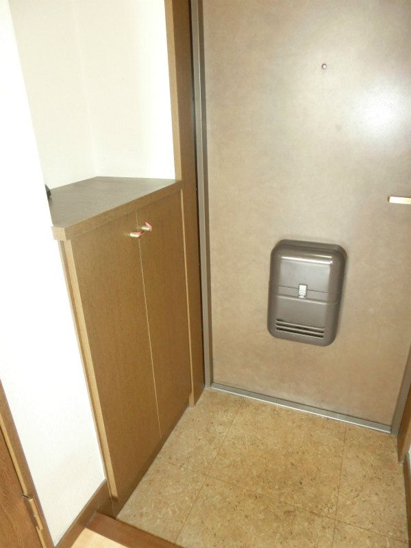 その他設備　コンパクトなシューズボックスです★