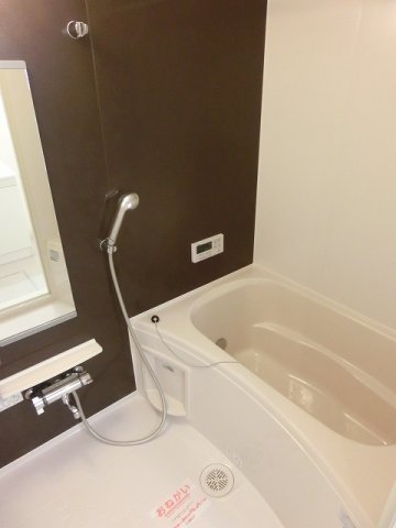 バス・シャワールーム　【Ｐｉａｇｅｔ萩原】落ち着いた空間のお風呂です