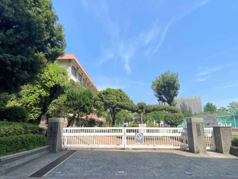 小学校　中洲小学校（小学校）まで200m