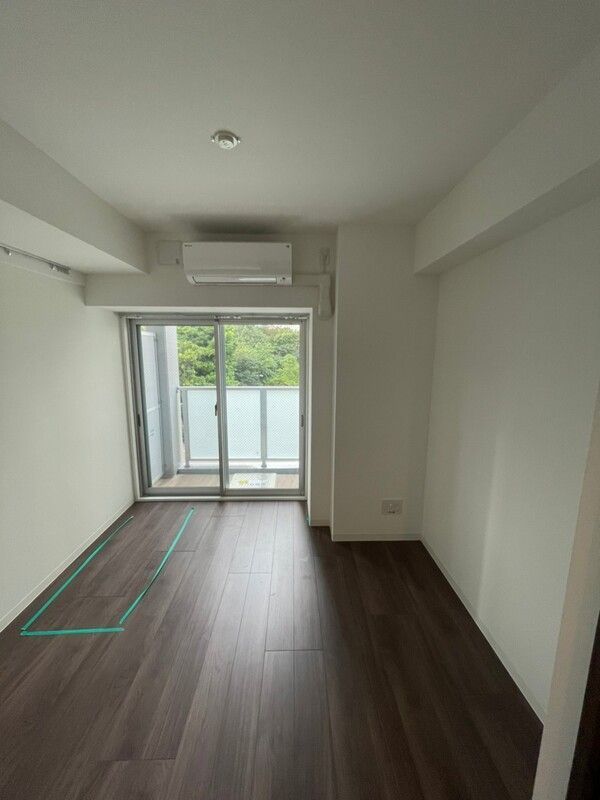 居室・リビング　別号室参考写真