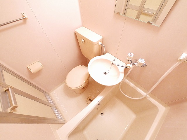 バス・シャワールーム　きれいなお風呂です