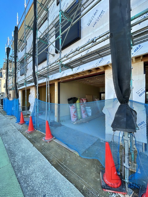 その他共有部分　建築中（外観）