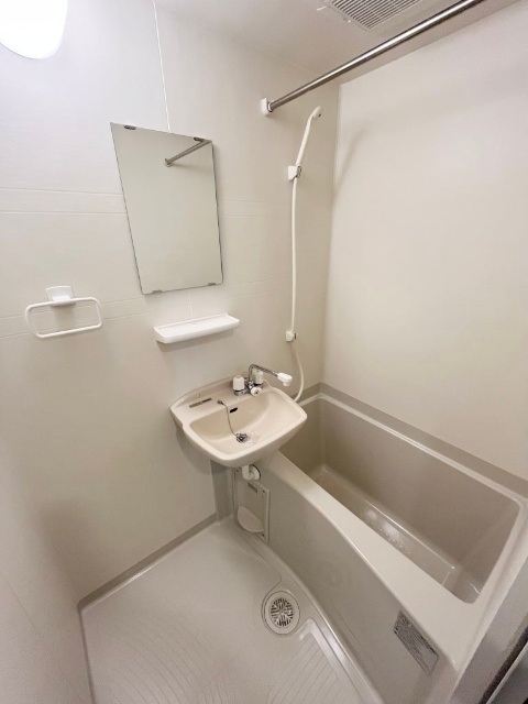 バス・シャワールーム　※他部屋参考写真