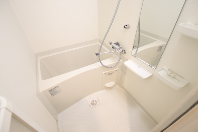 バス・シャワールーム　※別室の参考写真の為、現況優先です。