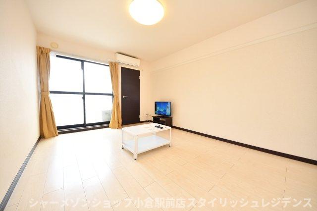 居室・リビング　写真と異なる場合は現況を優先します