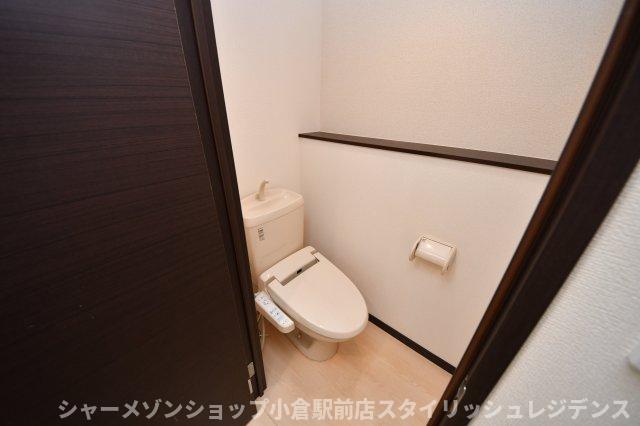 トイレ　写真と異なる場合は現況を優先します