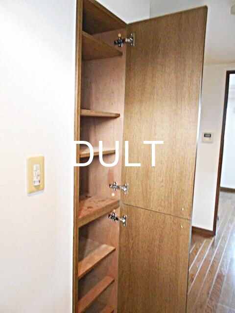 玄関　玄関です。