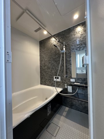 バス・シャワールーム　201