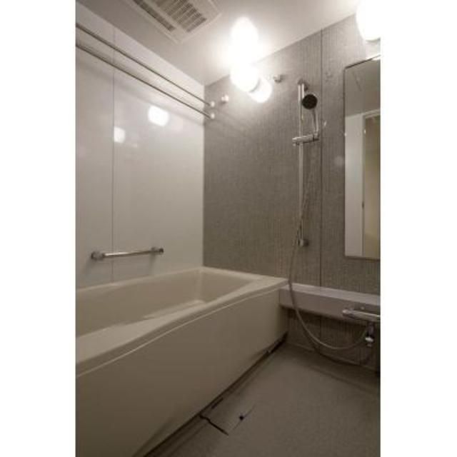 バス・シャワールーム　※写真は同タイプ住戸です。