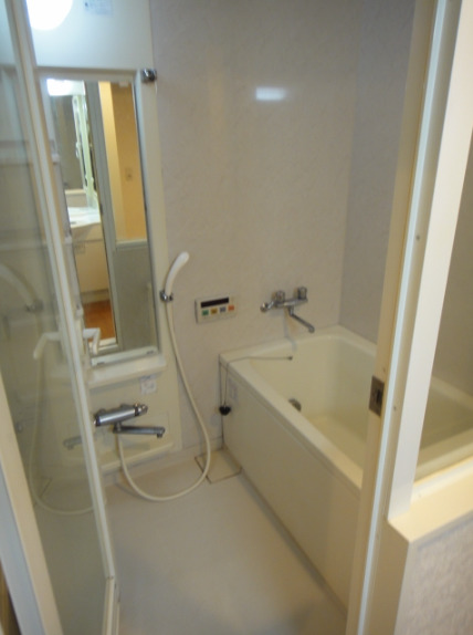 バス・シャワールーム　日々の疲れを癒すお風呂付です