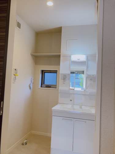 洗面設備　洗面化粧台