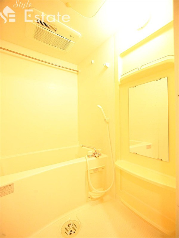 バス・シャワールーム　バスルーム