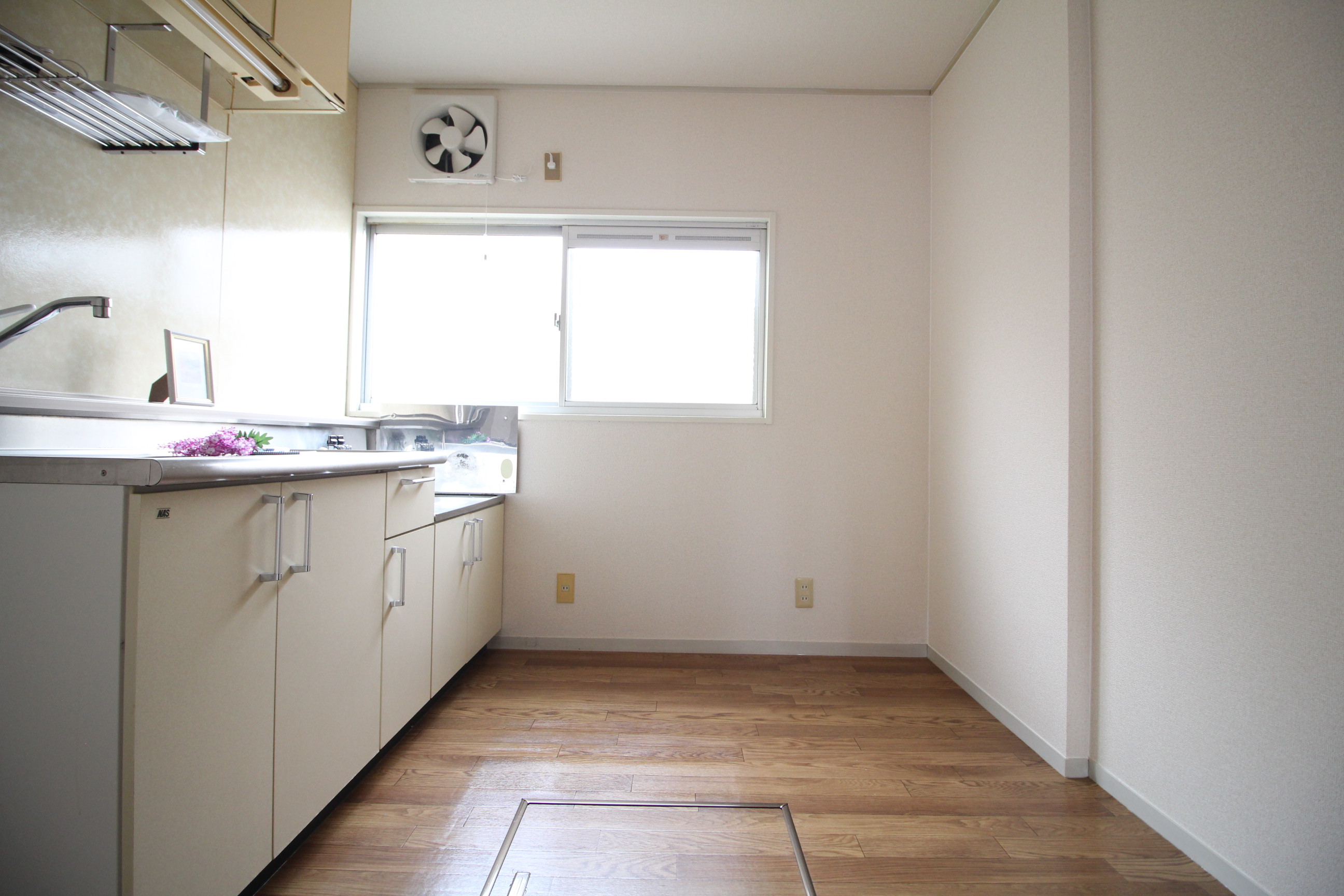 居室・リビング　キッチンスペースです♪