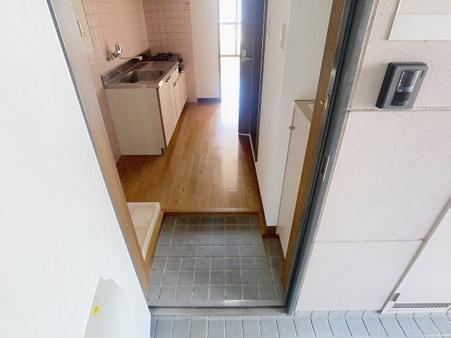 玄関　2026年2月撮影※現況を優先します。