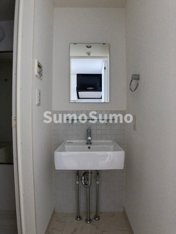 洗面設備　コンパクトで使いやすい洗面所