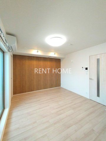 居室・リビング　別タイプのお部屋の写真です