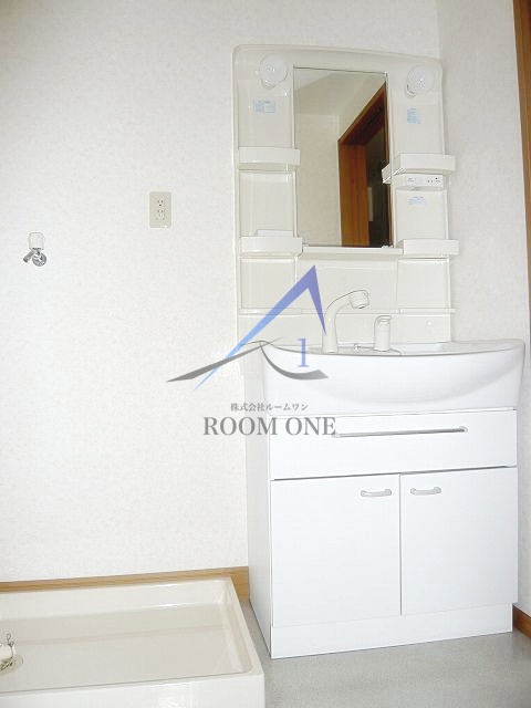 洗面設備　洗面台です。