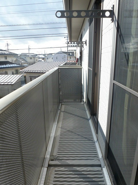 バルコニー　写真は102号室です（反転してます）