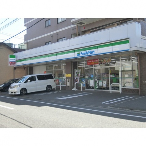 その他　ファミリーマート（その他）まで1500m
