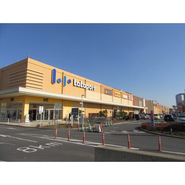 ショッピングセンター　京王百貨店ららぽーと新三郷店（ショッピングセンター）まで9846m