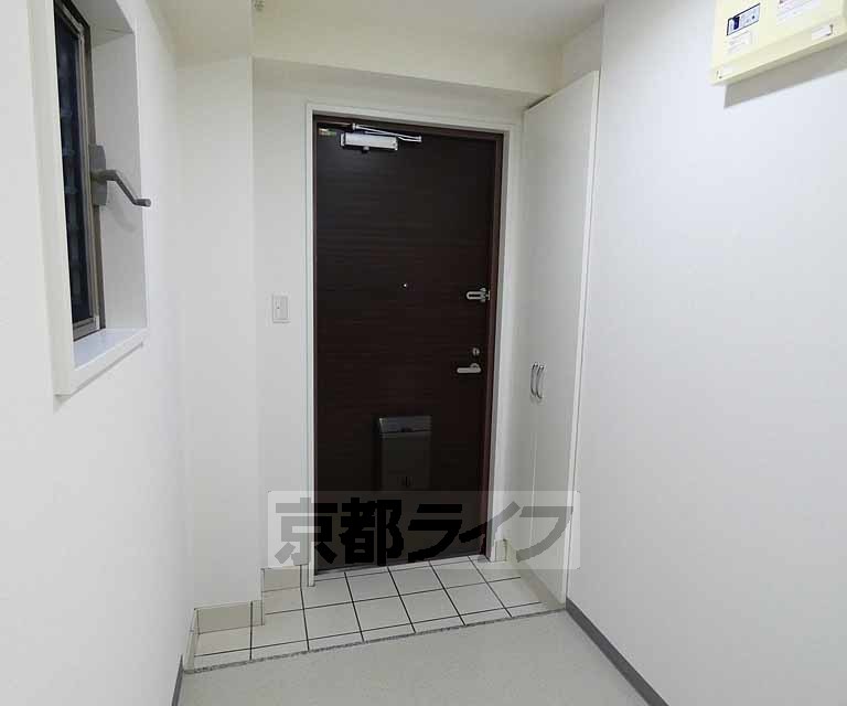 玄関　・お問い合わせは京都ライフ出町柳店まで・