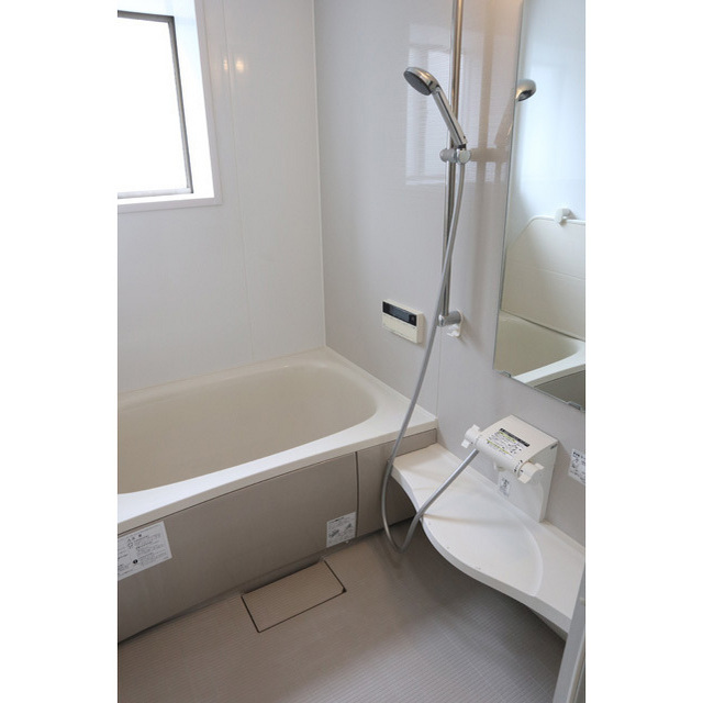 バス・シャワールーム　バス