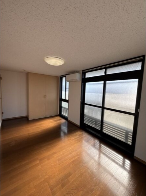 居室・リビング　図面と現状に相違がある場合には現状を優先