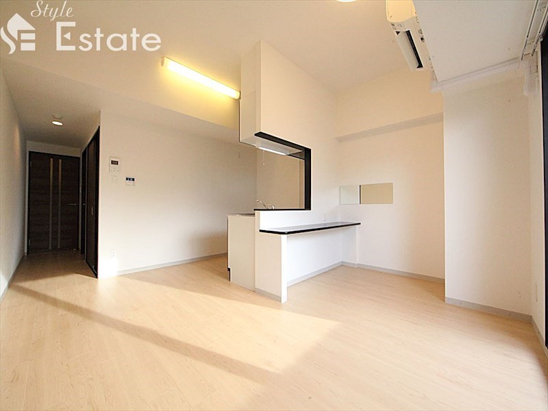 居室・リビング　内装