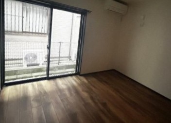 居室・リビング　別部屋参考写真となります