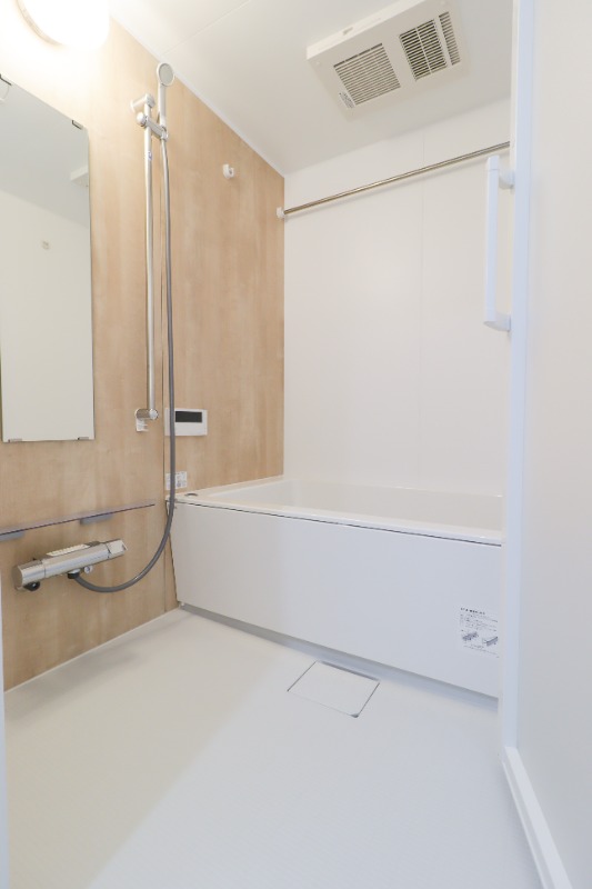 バス・シャワールーム　図面と現状に相違がある場合には現状を優先