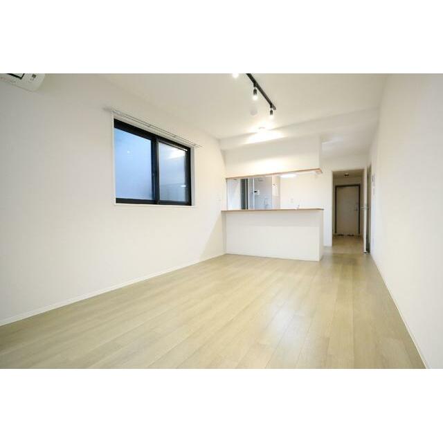 居室・リビング　内装