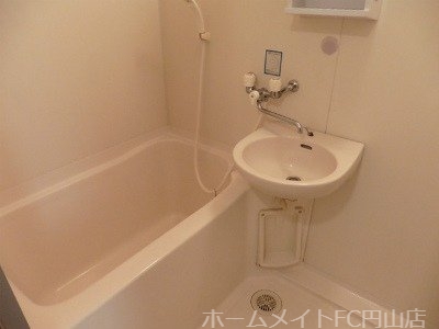 バス・シャワールーム　バス