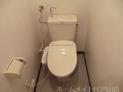 トイレ　シャワー付トイレ