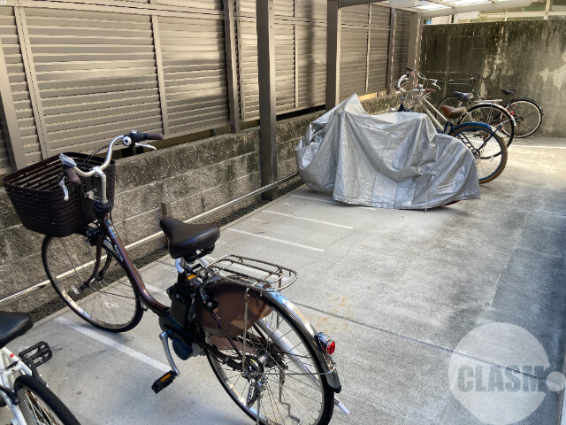 その他共有部分　屋根付き駐輪場