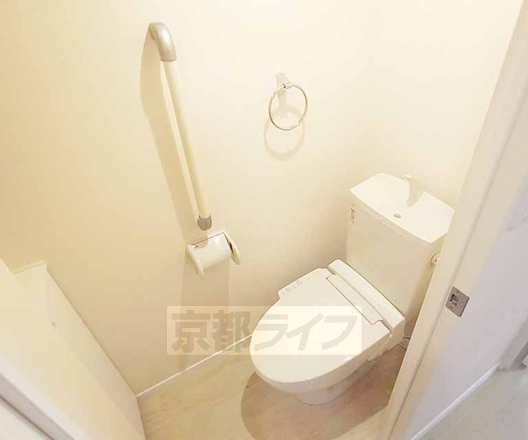 トイレ　清潔感のあるトイレです。