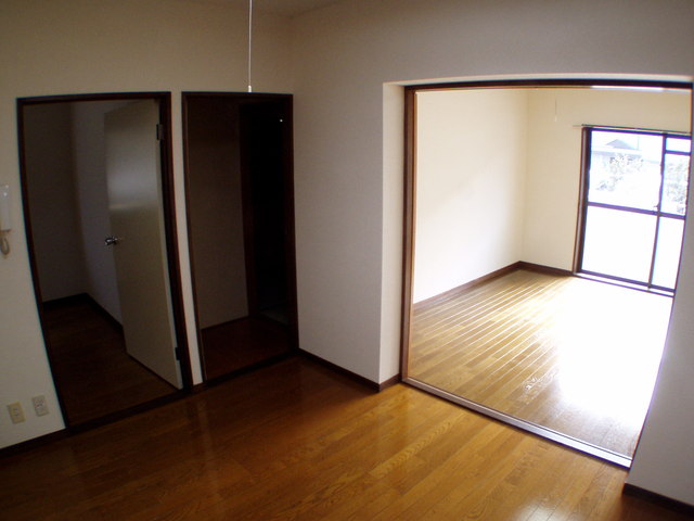 居室・リビング　南向きの居室♪