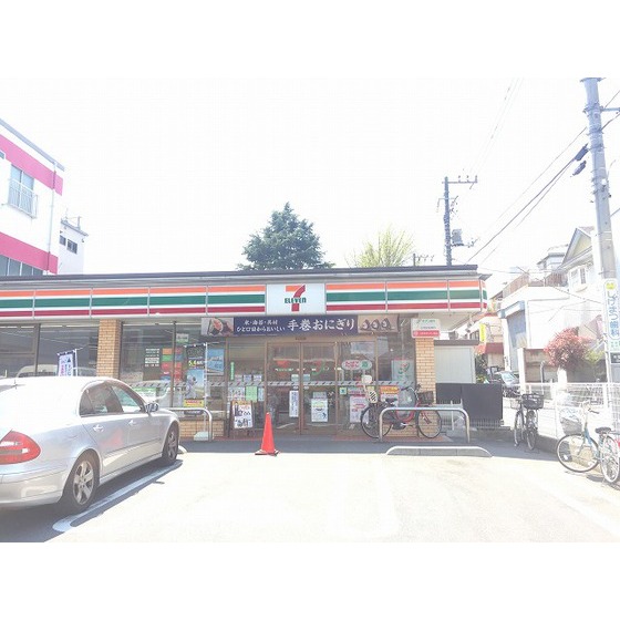 コンビニ　セブンイレブン（コンビニ）まで77m