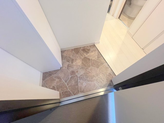 玄関　素敵な玄関は毎朝あなたを元気に送りだしてくれますよ。