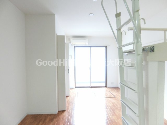 居室・リビング　ドルチェヴィータ新大阪