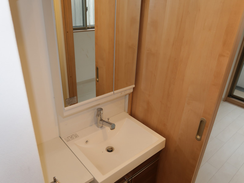 洗面設備　201号室の写真です