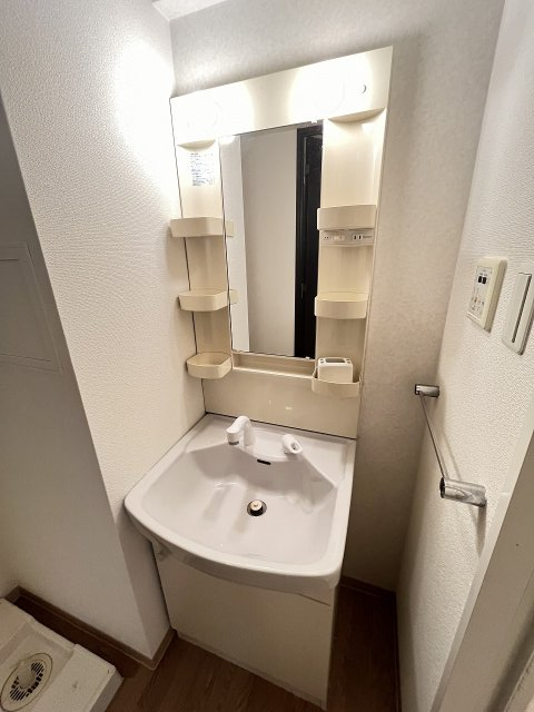 洗面設備　忙しい朝には欠かせない洗面所です